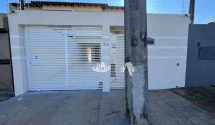 Casa com 3 quartos para alugar, 100 m² por R$ 3.000/mês - Igapó - Londrina/PR