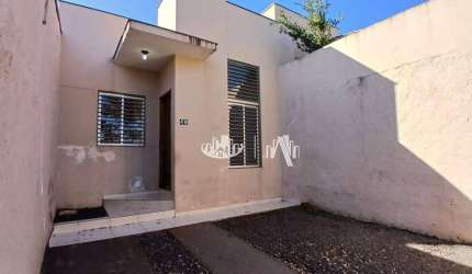 Casa com 3 quartos para alugar, 75 m² por R$ 1.100/mês - Jardim Maria Luiza - Londrina/PR