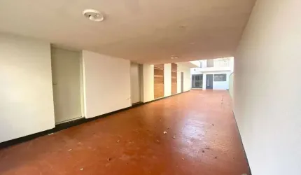 Casa com 1 quarto à venda, 280 m² por R$ 1.650.000 - Centro - Londrina/PR
