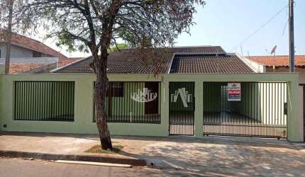 Casa com 3 quartos, 174 m² - venda por R$ 580.000 ou aluguel por R$ 2.600/mês - Jardim Pérola - Londrina/PR