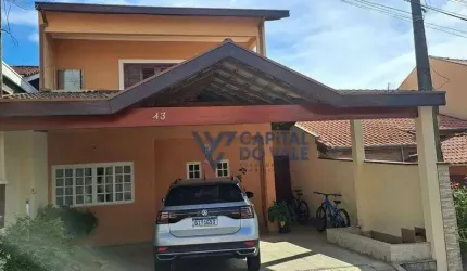 Sobrado com 3 dormitórios à venda, 250 m² por R$ 937.000 - Jardim Uirá - São José dos Campos/SP