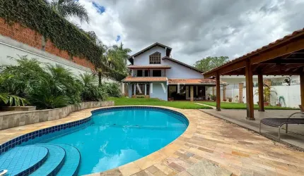 Sobrado à venda, 4 quartos, Bela Suiça, Londrina, PR