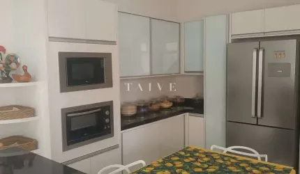 Apartamento  à venda,  Ed Mona Lisa no calçadão central,177m², 4 quartos (sendo 2 suítes)  recém re