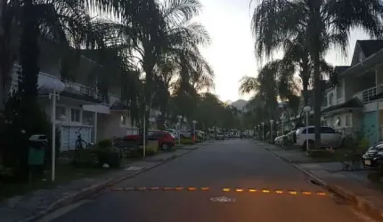 Casa em condomínio fechado com 3 quartos à venda na Rua Elisio de Araújo, Vargem Pequena, Rio de Janeiro, 140 m2 por R$ 630.000
