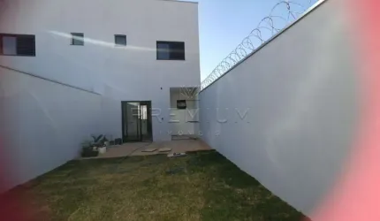 Casa com 3 quartos à venda no Novo Mundo, Uberlândia  por R$ 495.000