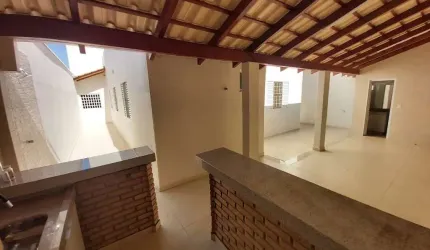 Casa com 3 quartos à venda no Minas Gerais, Uberlândia  por R$ 567.000