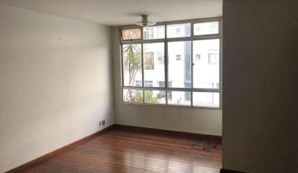 Apartamento com 3 quartos à venda no Brasil, Uberlândia  por R$ 300.000