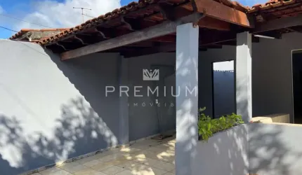 Casa com 2 quartos à venda em Laranjeiras, Uberlândia  por R$ 310.000