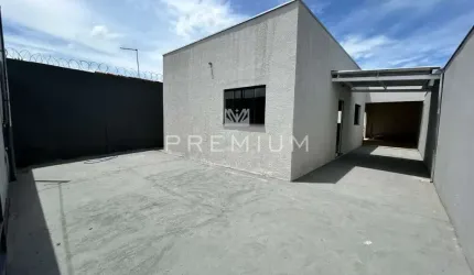Casa com 3 quartos à venda no Luizote de Freitas, Uberlândia  por R$ 399.000