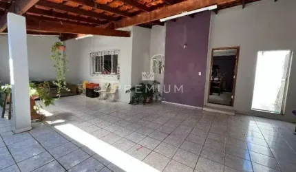 Casa com 3 quartos à venda no Santa Mônica, Uberlândia  por R$ 640.000