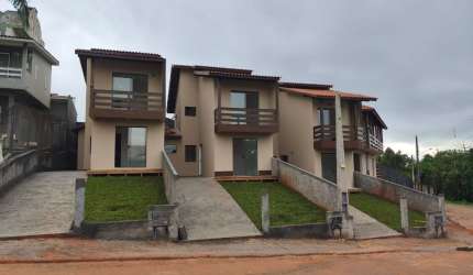 Casas Individuais com 3 dorm. e vista mar