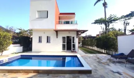 Casa em condomínio fechado com 3 quartos para alugar na RUA SÃO PEDRO, Praia da Lagoinha, Ubatuba por R$ 1.200 Por Dia