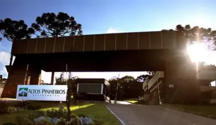 Vendo Lote Comercial ou Residencial No Cond. Altos de Pinheiro