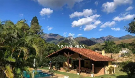 Casa com 6 dormitórios à venda, 400 m² por R$ 2.700.000,00 - Itaipava - Petrópolis/RJ