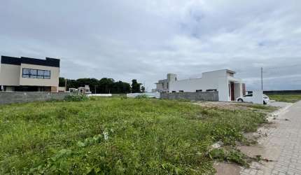 OPORTUNIDADE!!! Lote em condominio no bairro Muçumagro