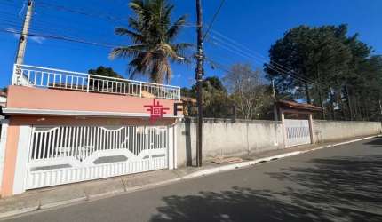 MP - Chácara / 03 dormitórios sendo 2 suítes / Bairro do Bom Retiro / 2.870 m² de terreno / 120 m² de área construída / São José dos Campos