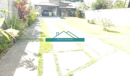 Belíssima casa a venda em Massaguaçu