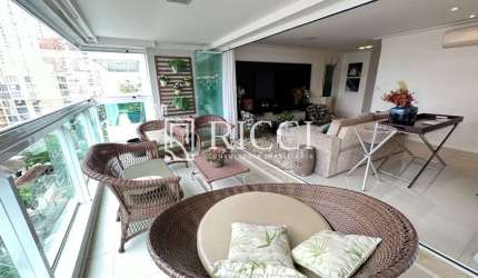 Apartamento em prédio Alto Padrão, em excelente ponto do Embaré!