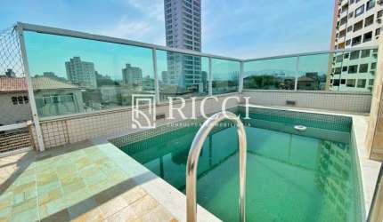 CASA TRIPLEX COM PISCINA