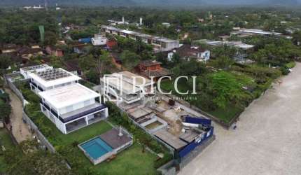 Casa Incrível à Venda na Praia da Baleia - São Sebastião, SP