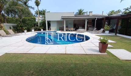 Casa de luxo no Jardim Acapulco Guarujá com 5 quartos