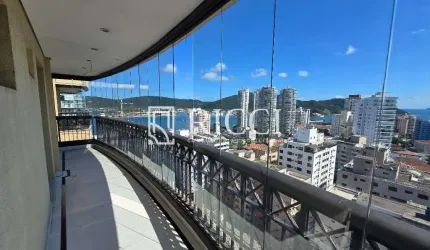 cobertura na ponta da praia