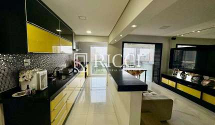 Lindo Apartamento em Condomínio Clube, Andar Alto com Vista Mar