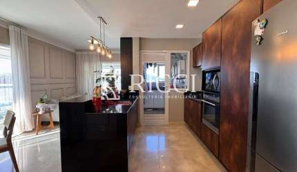 Apartamento à Venda 2 Quartos, 1 Suíte, Vista mar, Lazer Porteira fechada