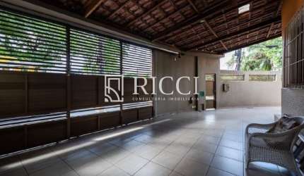 Casa á venda no Embaré em Santos