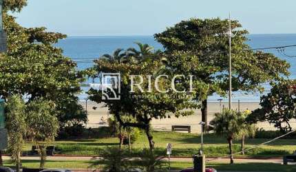 Apartamento 2 Quartos em Prédio Frente Mar na Aparecida Santos