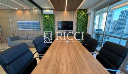 Sala de Alto Padrão no Gonzaga, Santos-SP: 2 Salas, 2 Vagas de Garagem, 116m² de Área