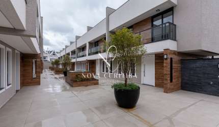 Townhouse com 3 suítes à venda no Santo Inácio