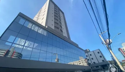 Apartamento à venda no Centro