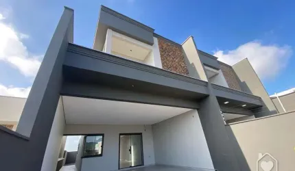 Sobrado Geminado Alto Padrão à venda no Iririú