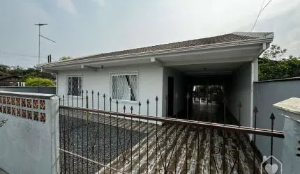 Casa à venda no Morro do Meio