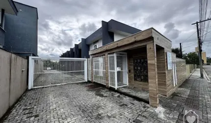 Sobrado Geminado à venda no Vila Nova