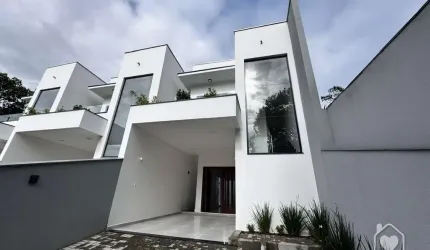 Sobrado Geminado à venda no São Marcos