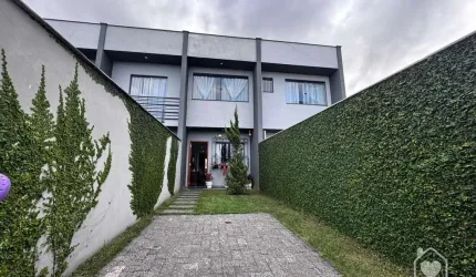 Sobrado Geminado à venda no Vila Nova