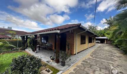 Casa Averbada à venda no Vila Nova
