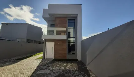 sobrado a venda,  3 quartos, Bairro Alto.