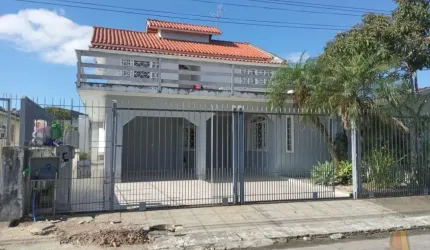 Casa com 3 quartos à venda na Rua Adriano de Farias, 365, Forquilhinhas, São José por R$ 1.050.000