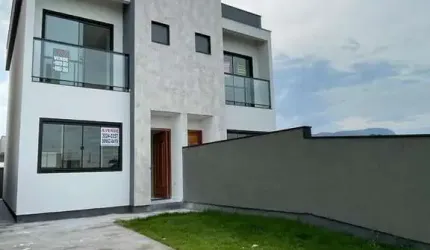 Casa à venda na Lidia Veronica Martins, 00, Caminho Novo, Palhoça por R$ 490.000