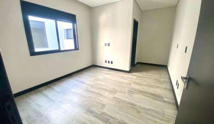 Casa 4 dormitorios 3 suites  para venda  em Sorocaba no bairro Iporanga