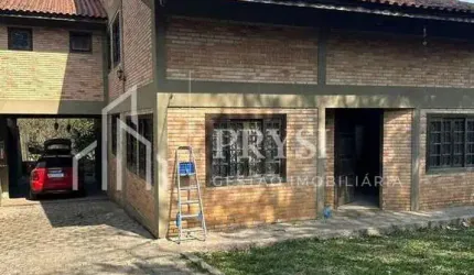 Sobrado com 3 dormitórios à venda, 259 m² por R$ 1.100.000,00 - Barreirinha - Curitiba/PR