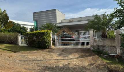 Casa em Condomínio para Venda em Porangaba, Condomínio Fazenda Victória, 3 dormitórios, 1 suíte, 2 banheiros, 6 vagas