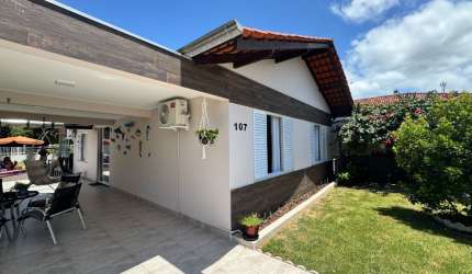 LINDA CASA DE PRAIA EM BARRA VELHA