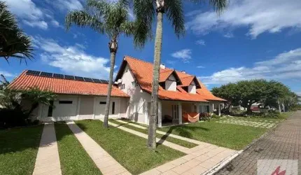 ESTA CASA CHARMOSA PODE SER SUA, SITUADA EM IMBE-RS, CONDOMINIO FECHADO!