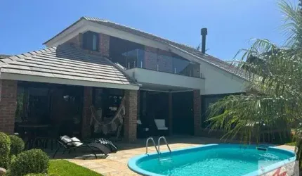 EXCELENTE CASA EM CONDOMINIO FECHADO COM VIDA NAUTICA RIO E LAGOAS...