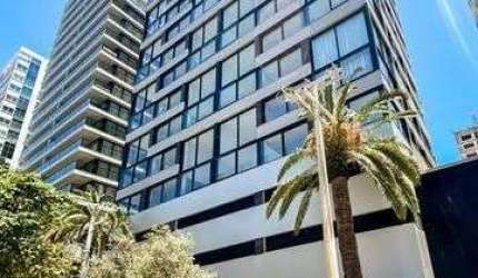 LINDO APARTAMENTO COM INFRAESTRUTURA DE LAZER COMPLETA NO RES. VOGA , TORRES-RS.