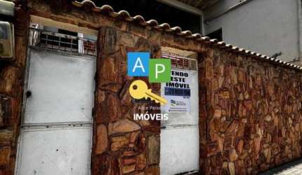 Casa para Venda em Duque de Caxias, Centro, 3 dormitórios, 1 suíte, 3 banheiros, 4 vagas